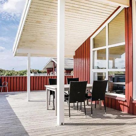 Beautiful Home In Hjorring With Sauna Ferienhaus *