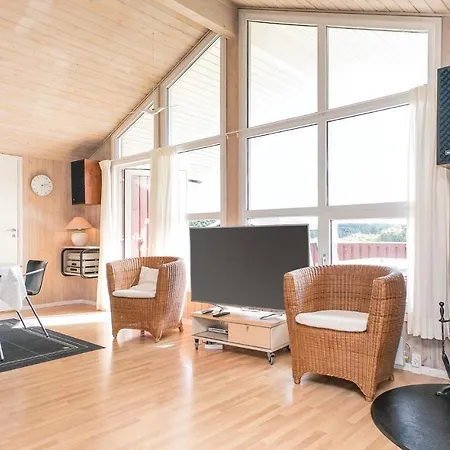 Beautiful Home In Hjorring With Sauna Ferienhaus