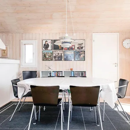 Ferienhaus Beautiful Home In Hjorring With Sauna *